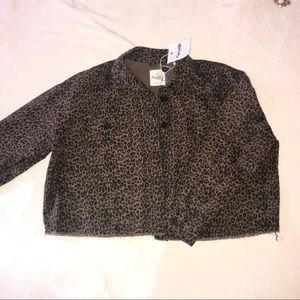 Cropped Leopard Jacket